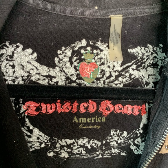 Twisted Heart ♥️ Hooded Zip - Picture 2 of 3